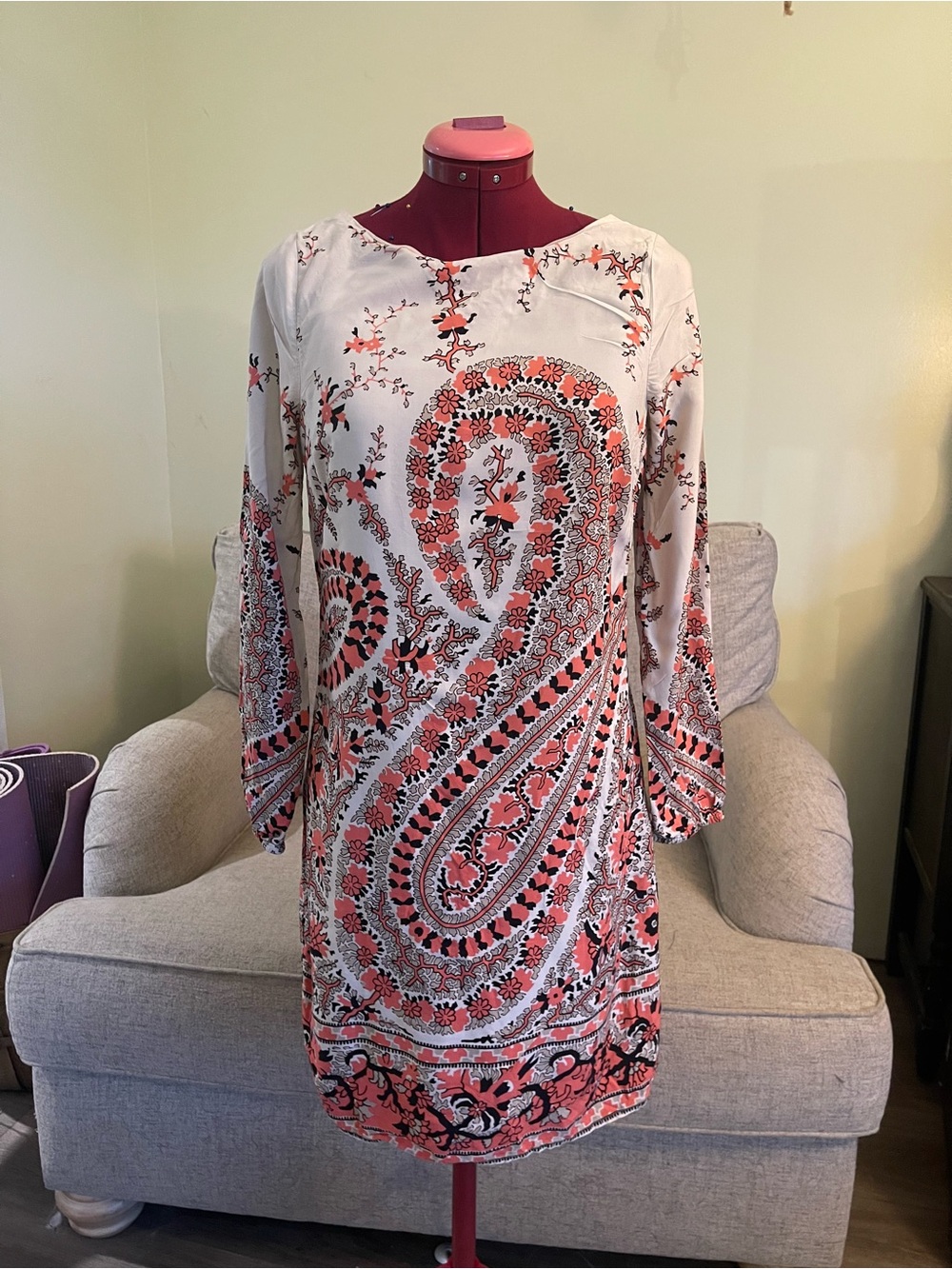 Women's White and Coral Paisley Shift Dress